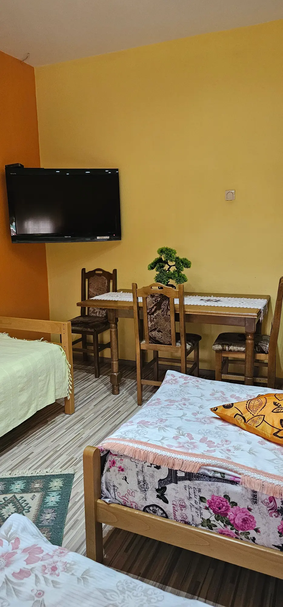 Petokrevetni apartman (2)